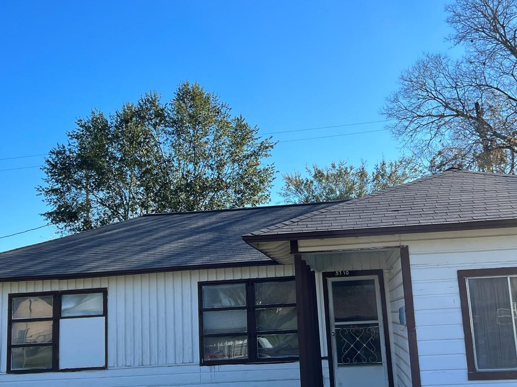5710 Doolittle Blvd, Houston TX  77033-3431 exterior