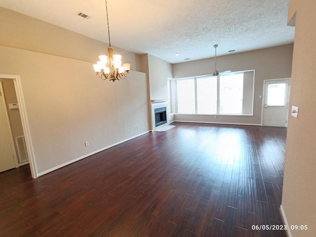 4626 Sunshine Dr, Sugar Land TX  77479-2057 exterior