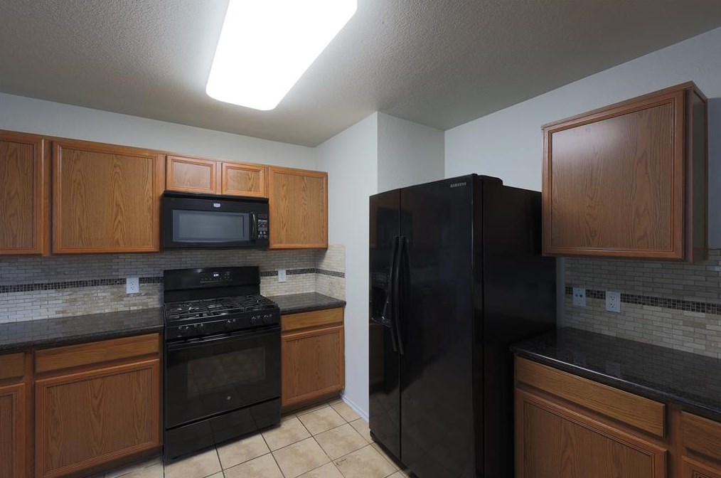 12034 Madison Oak St, Houston TX  77038-2689 exterior