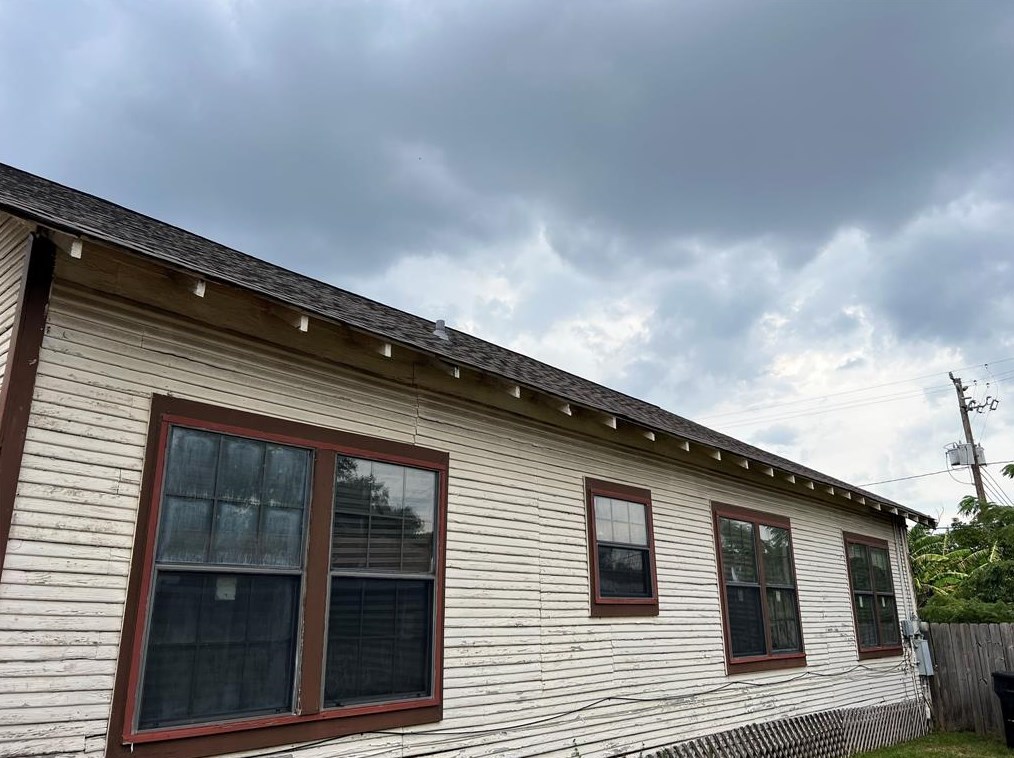 10126 Chickasaw Ln, Houston TX  77041-6150 exterior