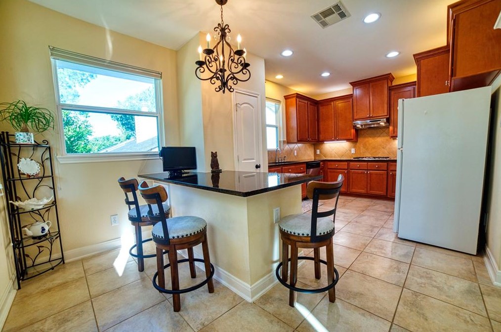 5821 Ariel St, Houston TX  77074-7101 exterior