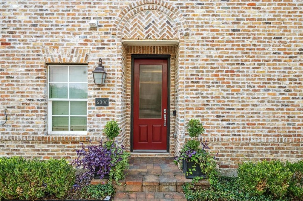6006 Kansas, Houston TX  77007-1113 exterior