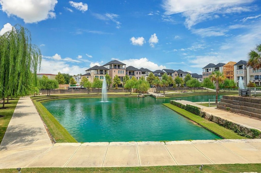 6006 Kansas, Houston TX  77007-1113 exterior