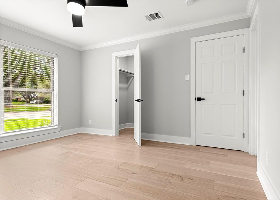 5306 Rutherglenn Dr, Houston TX  77096-4146 exterior