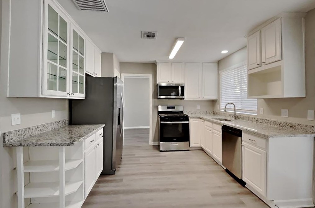 9226 Palm Shores Dr, Spring TX  77379-4469 exterior