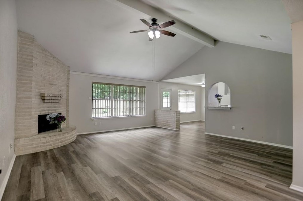 6438 Barrygate Dr, Spring TX  77373-7322 exterior