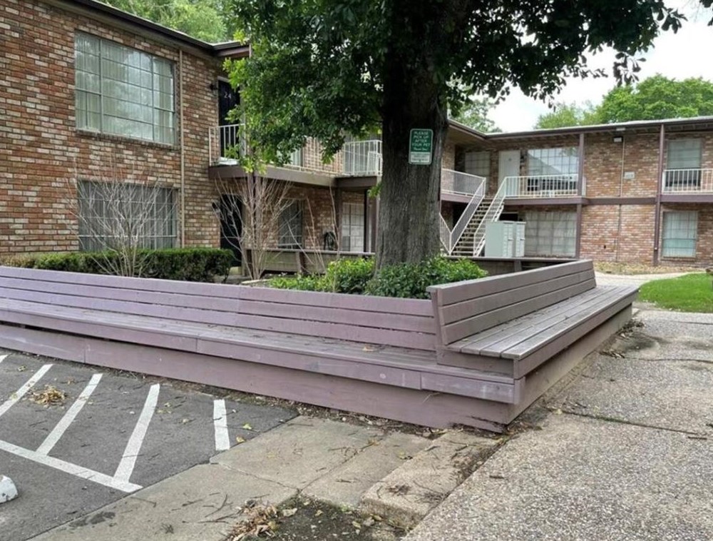 7510 Shadyvilla Ln, Houston TX  77055-5006 exterior