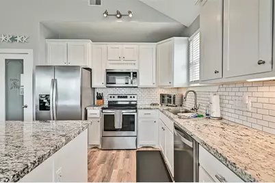 4207 Navarro Drive, Galveston, TX 77554 - Photo 7