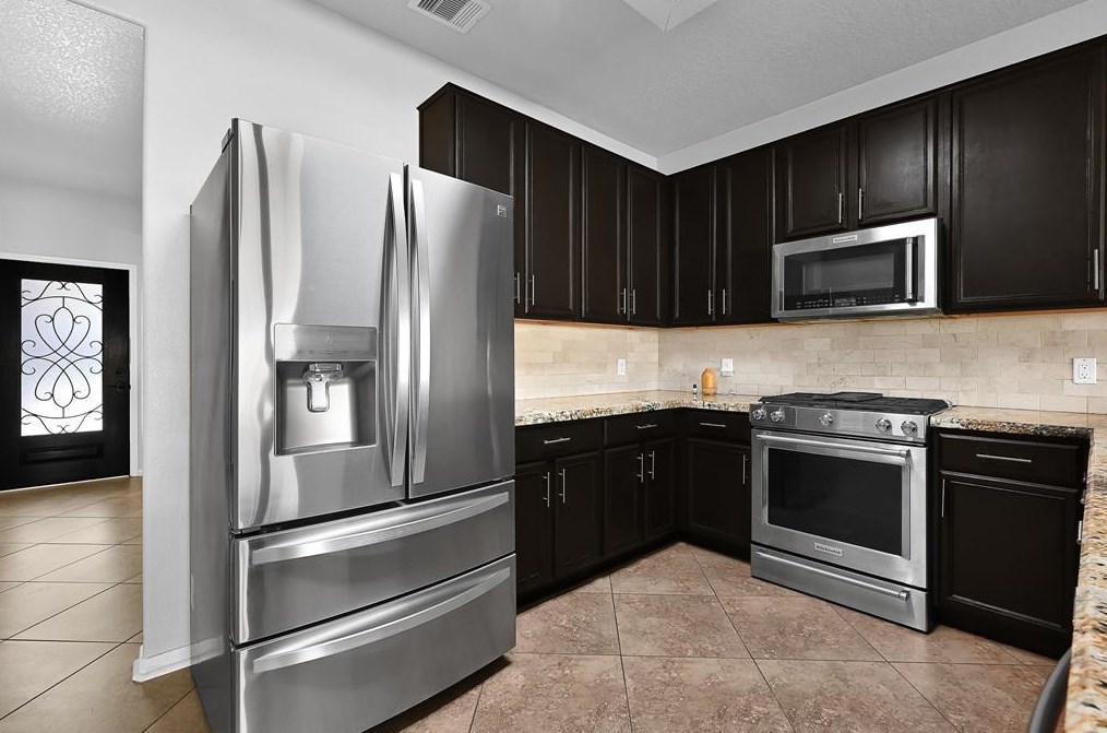 9735 Fleming Spg Dr, Humble TX exterior