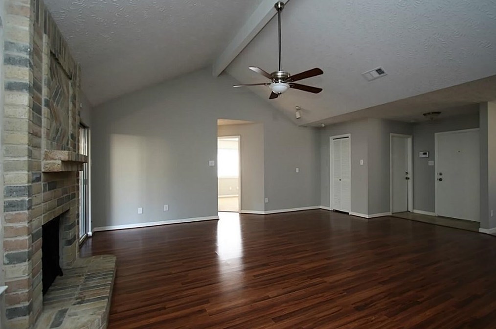 16138 Cutten Rd, Houston TX  77070-1955 exterior