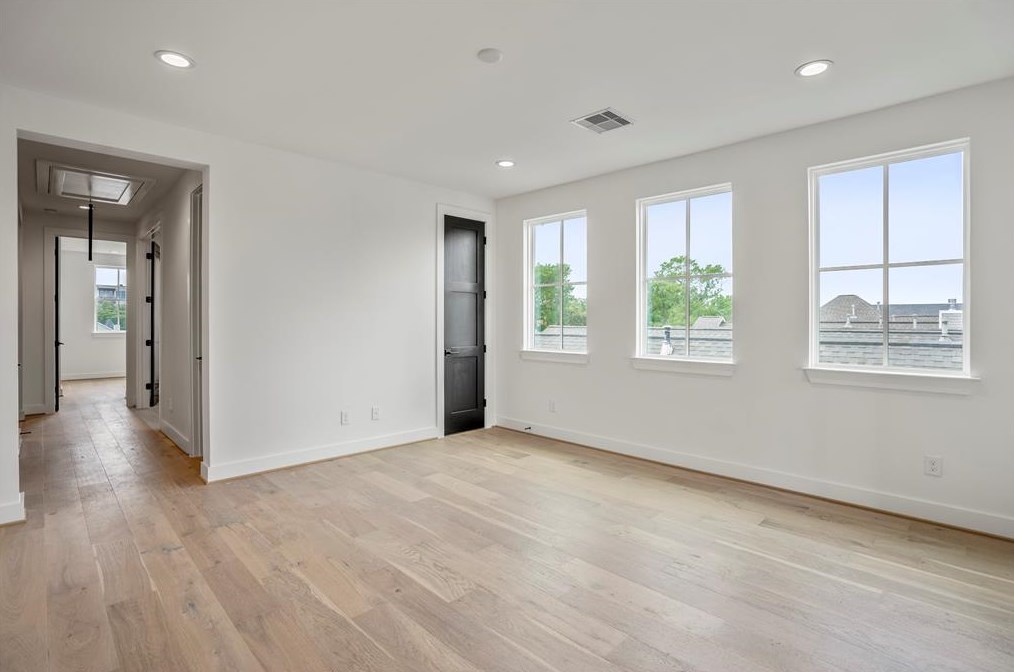 221 23 St, Houston TX  77008-1407 exterior