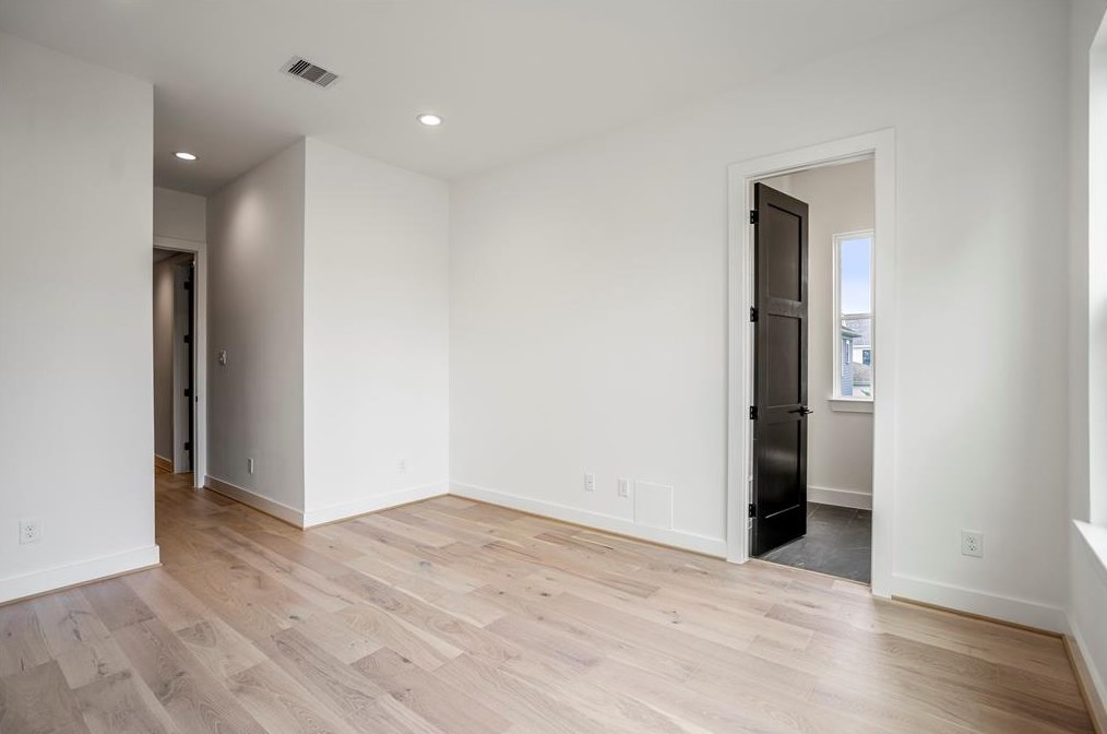 221 23 St, Houston TX  77008-1407 exterior
