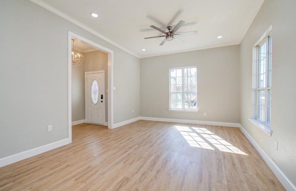 2110 Summer St, Houston TX  77007-4157 exterior