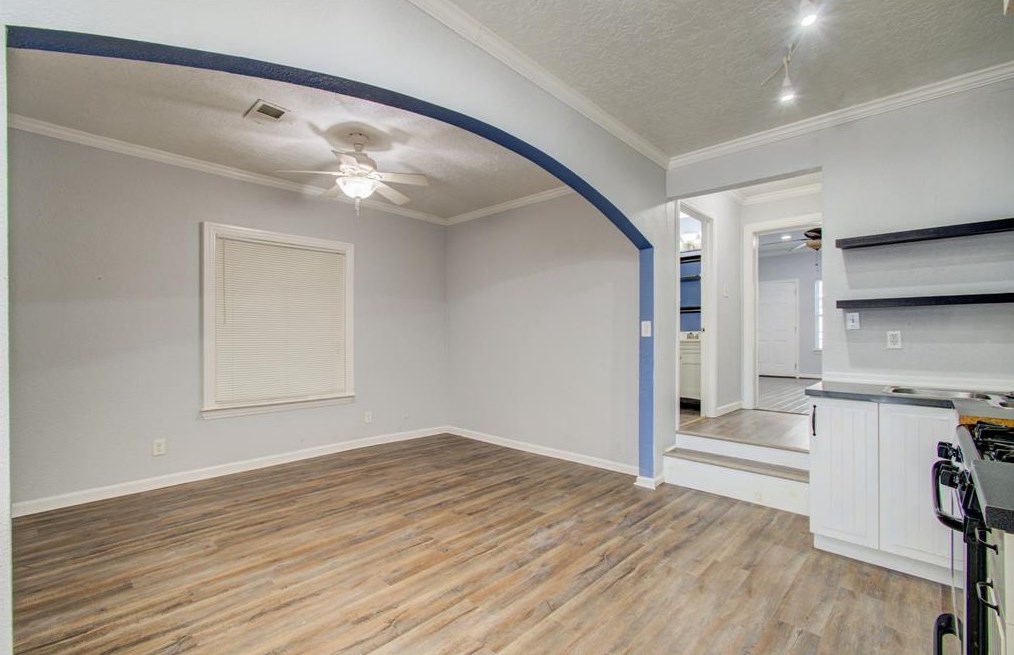 2110 Summer St, Houston TX  77007-4157 exterior