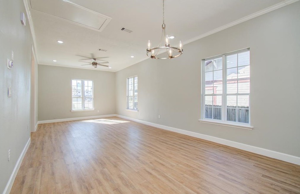 2110 Summer St, Houston TX  77007-4157 exterior