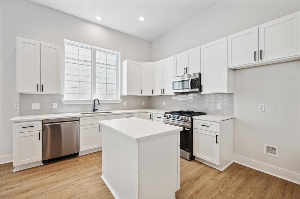 1037 17 St, Houston TX  77008-3436 exterior