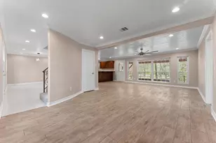 420 E Lake Dr, Livingston, TX 77351 - Photo 13