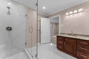 420 E Lake Dr, Livingston, TX 77351 - Photo 21