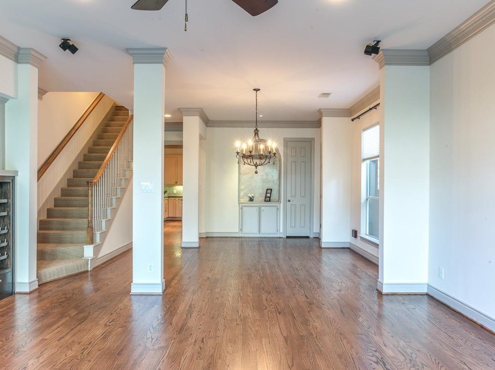 2438 Sheridan St, Houston TX  77030-1922 exterior