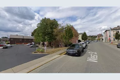 101 W 2nd St, Madison, IN 47250 - Photo 5