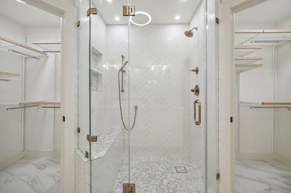 18114 Oakhampton Dr, Houston TX  77084-3261 exterior