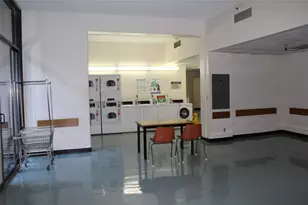 255 S Hill St, Los Angeles, CA 90012 - Photo 23