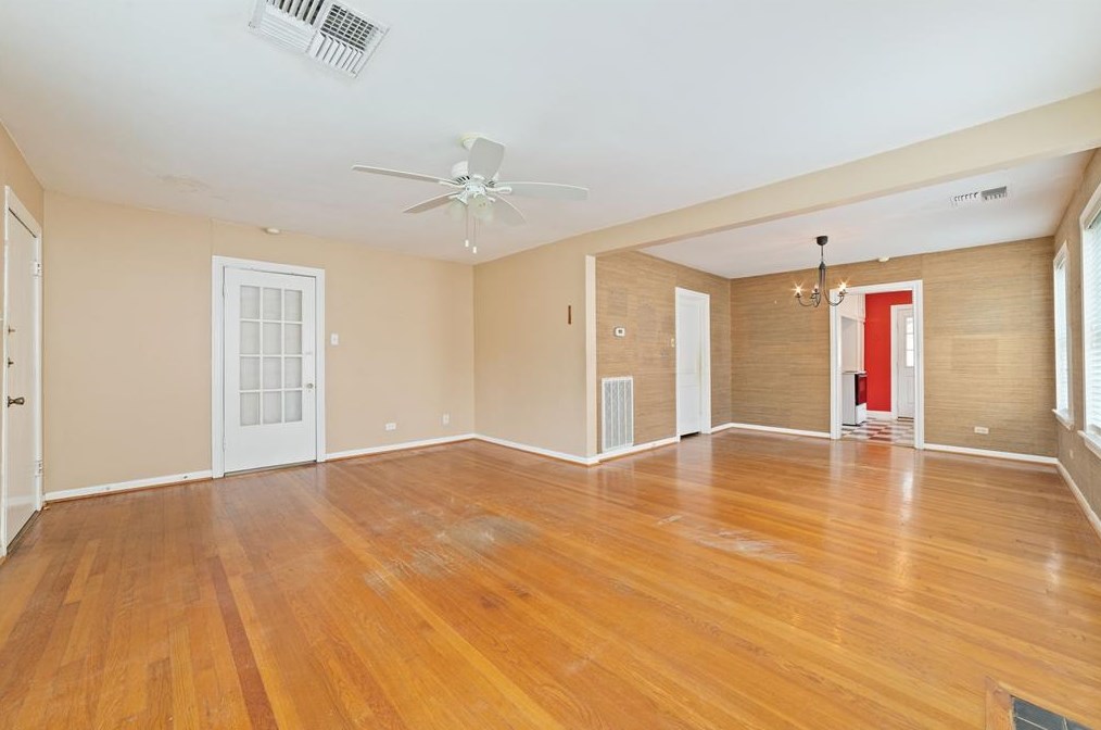 6614 Weslayan, Houston TX  77005-1047 exterior