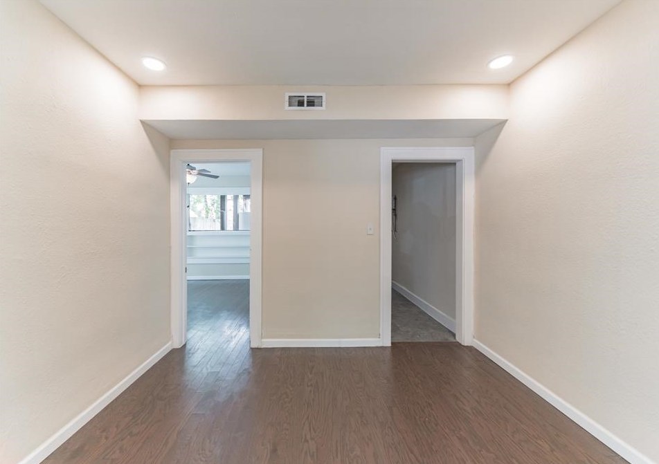 1628 Hawthorne, Houston TX  77006-4010 exterior