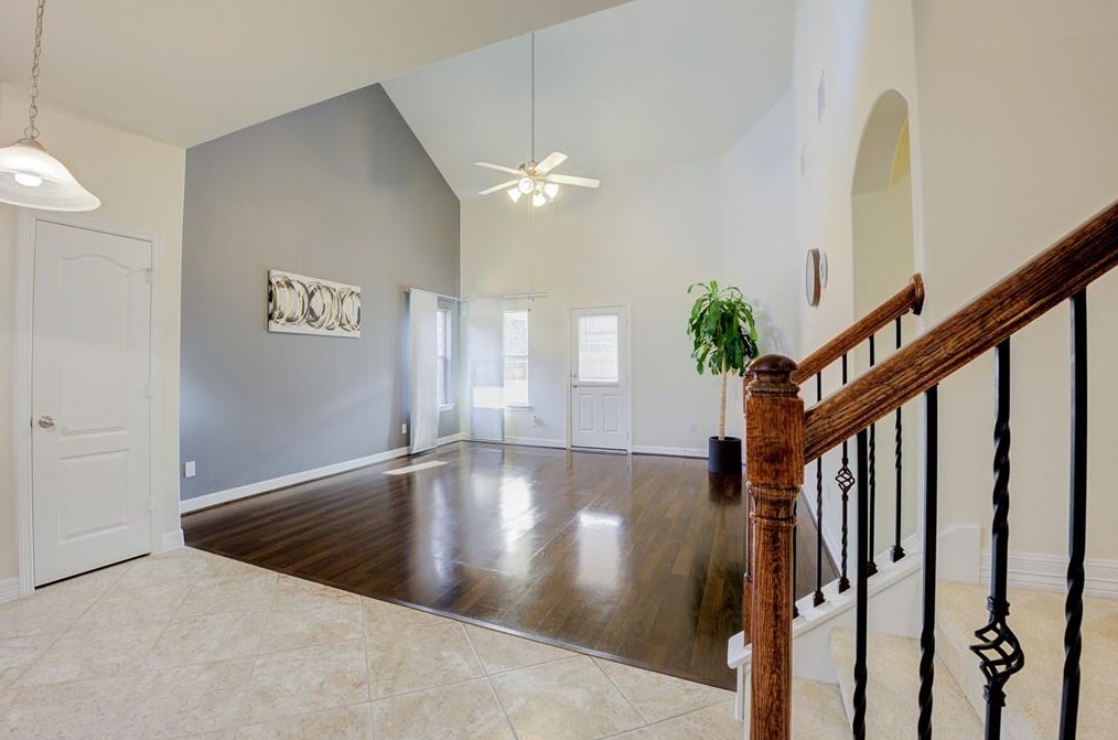 11714 Harristown Dr, Houston TX  77047-2577 exterior