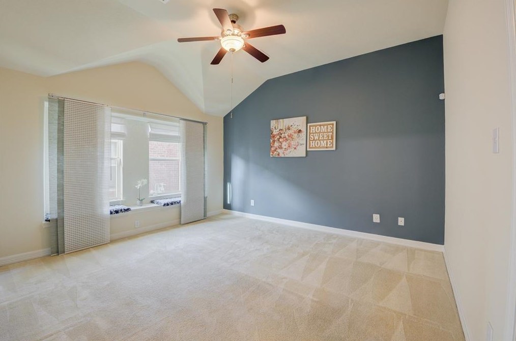 11714 Harristown Dr, Houston TX  77047-2577 exterior