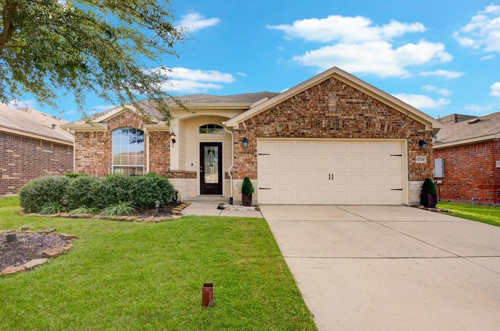 11714 Harristown Dr, Houston TX  77047-2578 exterior