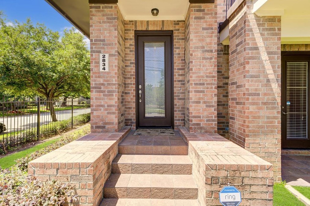 2834 Polk St, Houston TX  77003-4539 exterior