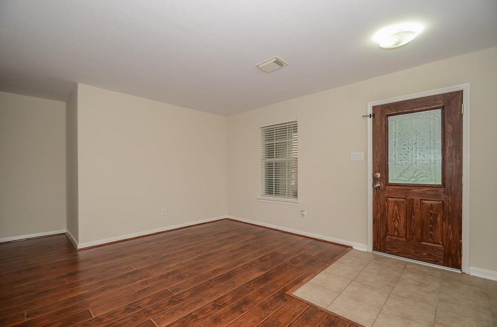 9403 Coatsworth Dr, Sugar Land TX  77498-7637 exterior