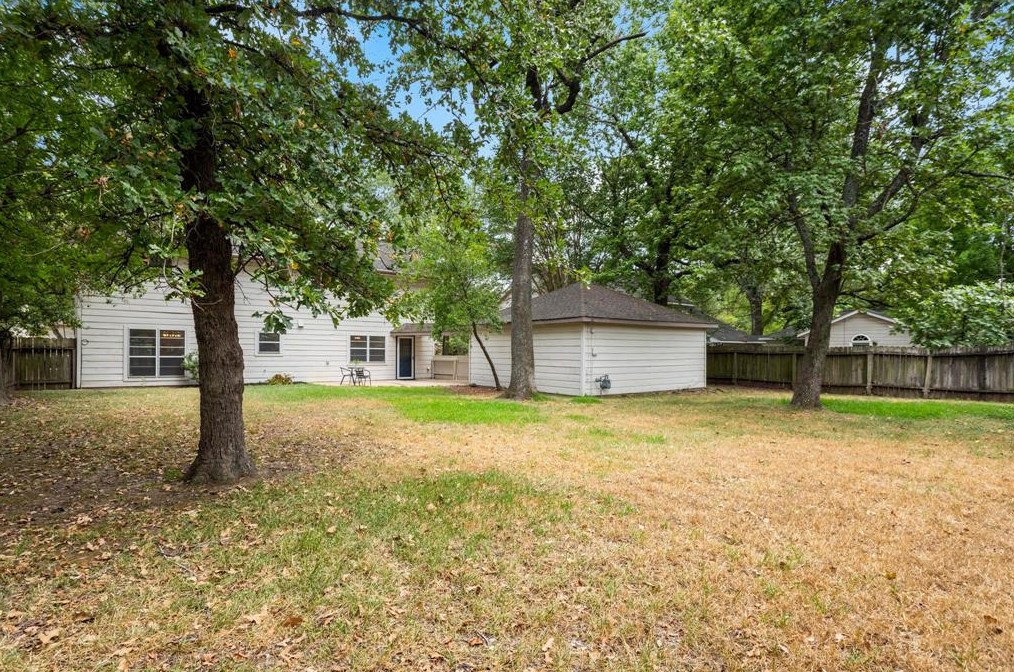 5818 Templegate Dr, Houston TX  77066-1522 exterior