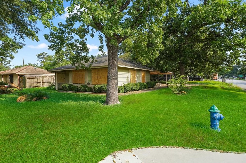 7425 Rhobell St, Houston TX  77016-3835 exterior