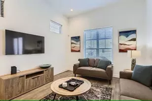 1528 Chestnut St, Houston, TX 77009 - Photo 7