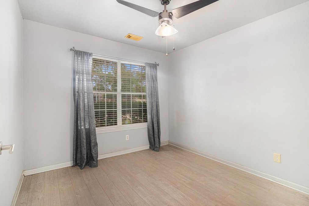 4918 Callery Crk Dr, Houston TX  77053-3128 exterior