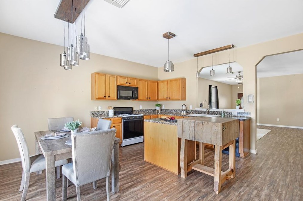 915 Morley Park Ln, Spring TX 77373 exterior