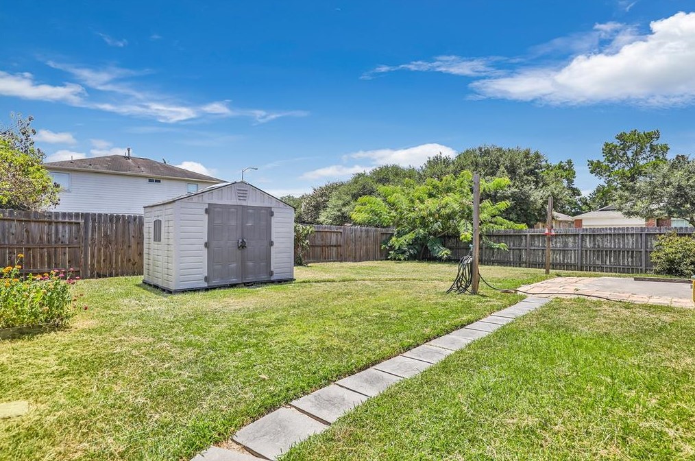 915 Morley Park Ln, Spring TX 77373 exterior