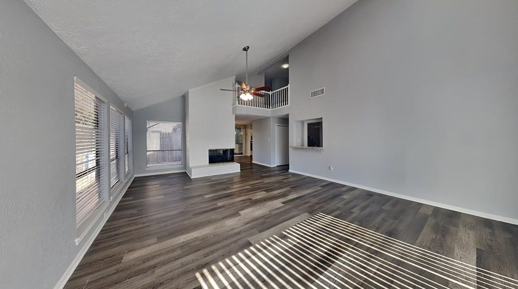 102 Old Bridge Lk, Houston TX  77069-3401 exterior