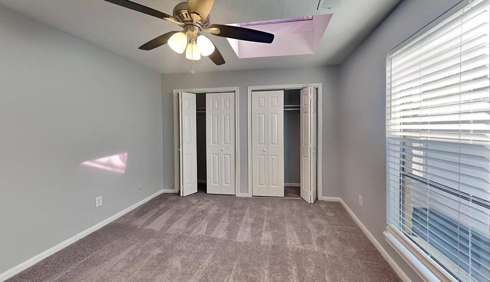 102 Old Brg Lk, Houston TX  77069-3465 exterior