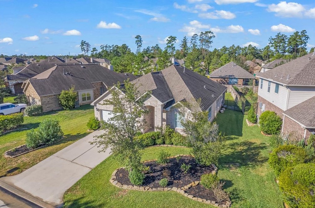 107 Lasting Spring Cir, Spring TX  77389-4327 exterior