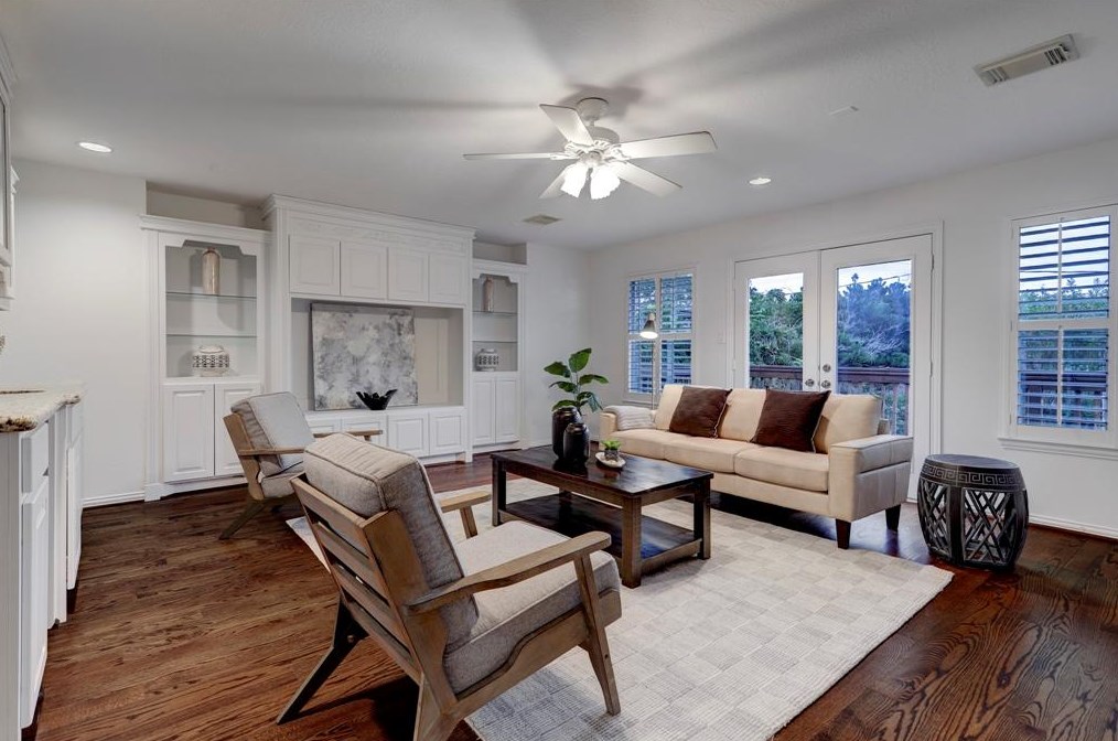 6703 College, Houston TX  77017-7016 exterior