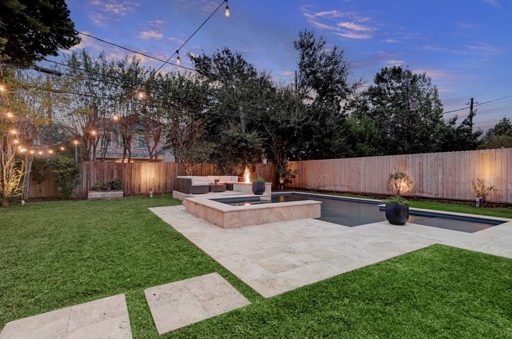 6703 College, Houston TX  77017-7016 exterior