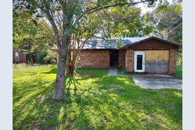 1109 N Beatty Avenue, Livingston, TX 77351 - Photo 1