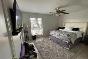 5617 Bissonnet St, Houston, TX 77081 - Photo 9