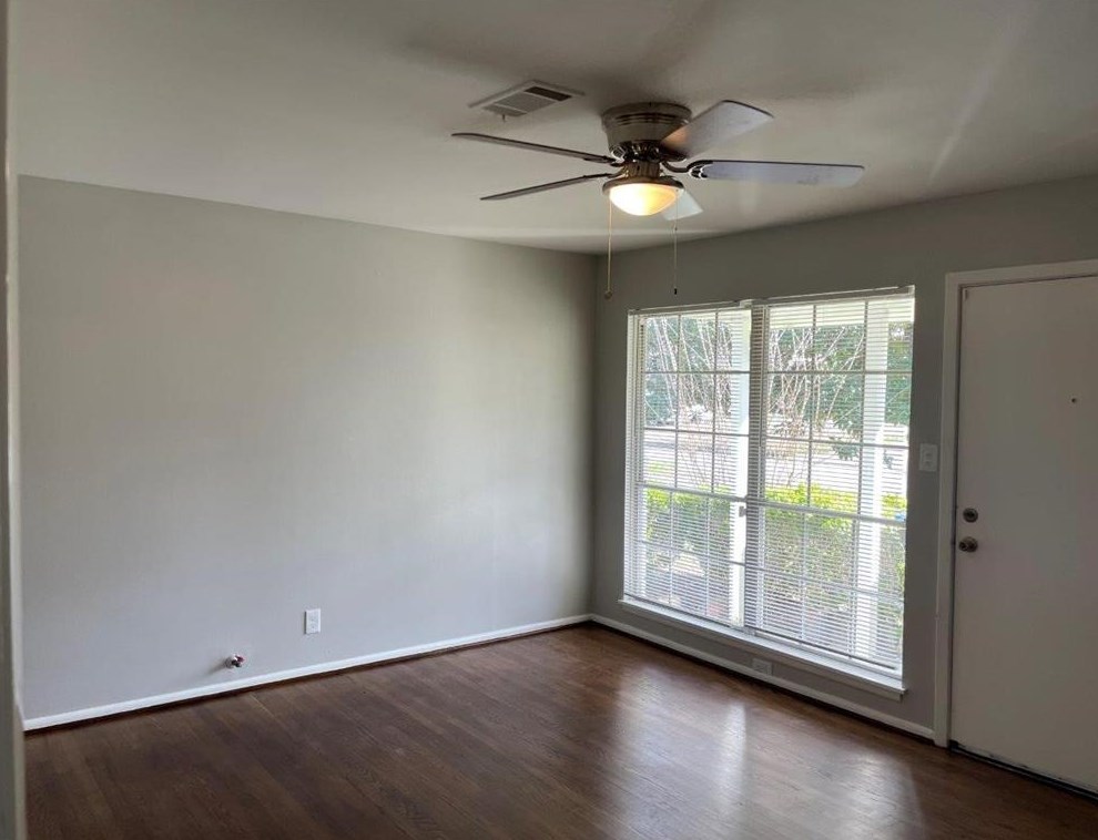 3031 Dacca Dr, Houston TX  77051-4611 exterior