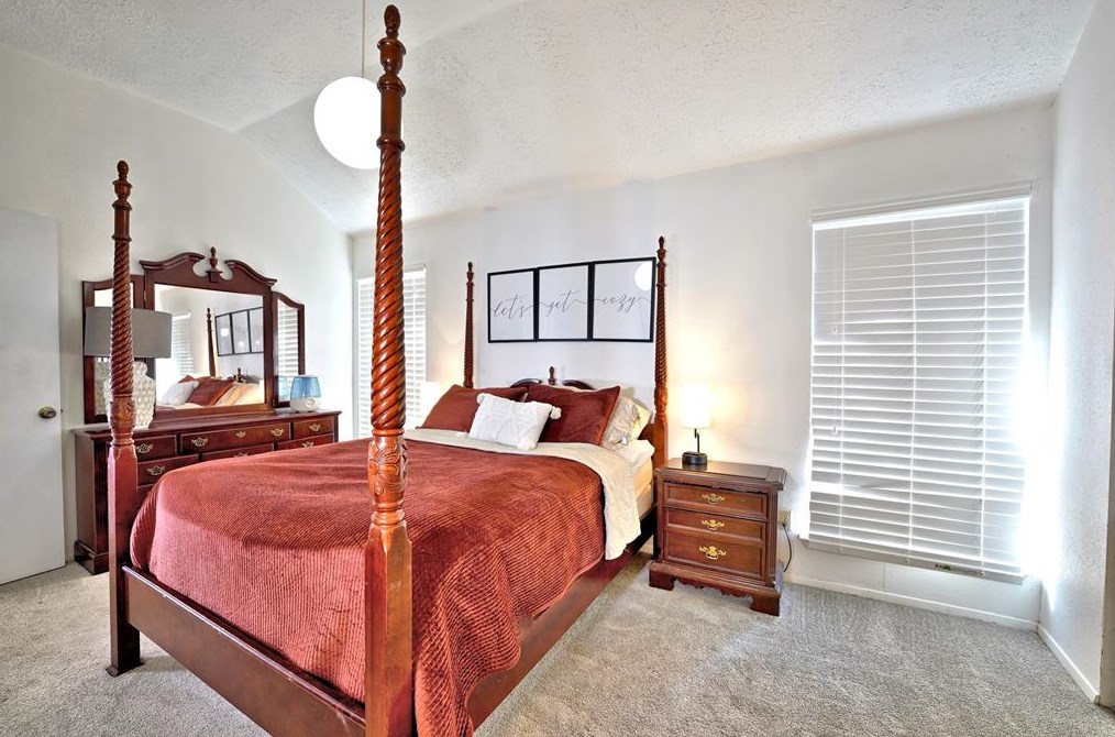 13219 Chaston Dr, Houston TX  77041-1844 exterior