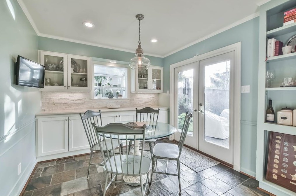 5421 Judalon Ln, Houston TX  77056-7224 exterior