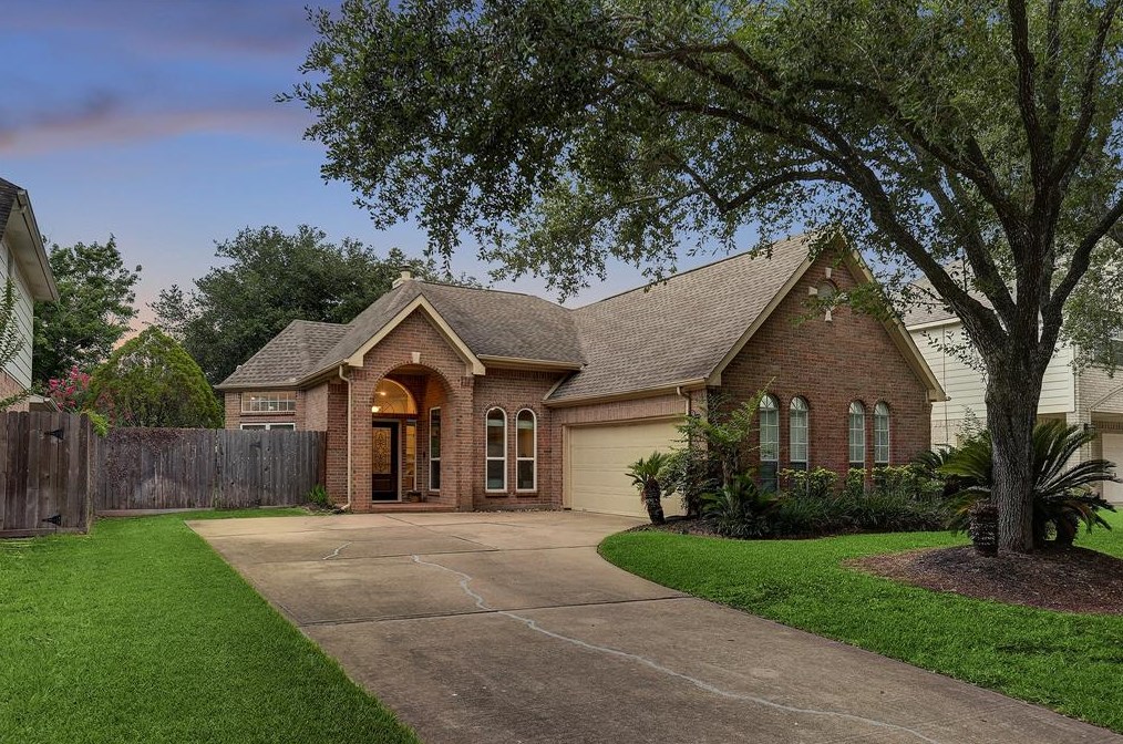 506 High Meadows Dr, Sugar Land TX  77479-5173 exterior